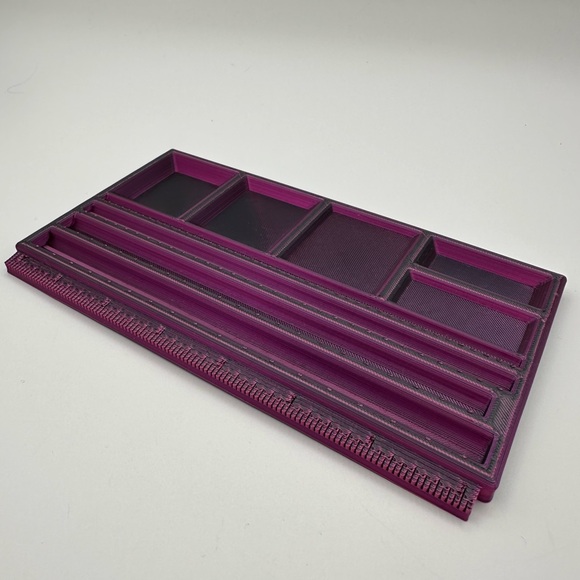Jewelry - Elegant Purple Jewelry/Bead Organizer